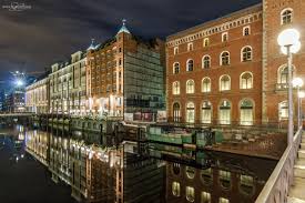 Si usted encuentra uno que este protegido por los derechos de autor, por favor infórmenos para retirarlo. Fondos De Pantalla Larga Exposicion Fotografia Nocturna Puente Reflexion Agua Arquitectura Canon Alemania Deutschland Wasser Paisaje Urbano Disparo Nocturno Hamburgo Paisajes Urbanos Sigma Luces De La Ciudad Architektur S S Kanal