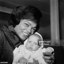 106 Kitt Shapiro At Photos & High Res Pictures