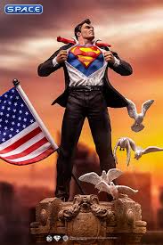 Raihans magic trick pokémon comic dub. 1 10 Scale Clark Kent Deluxe Art Scale Statue Dc Comics