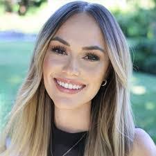 Aiesha Bailey's Instagram, Twitter & Facebook