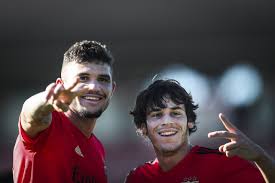 Unsere rückennummer für die saison 2018/19 stehen fest: Eintracht Frankfurt Verpflichtet Zwei Portugiesische Nachwuchshoffnungen