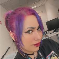 Tabitha Coburn's Instagram, Twitter & Facebook