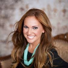 Shara Fleming's Instagram, Twitter & Facebook