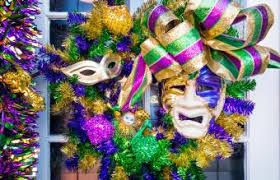 Make sure you stock up on our mardi gras decorations and party supplies. 13 Easy Mardi Gras Decoration Ideas Lovetoknow