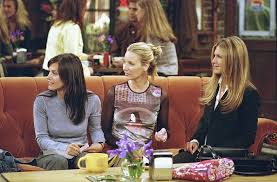 Lisa Kudrow: ‘Friends’ writers shared sexual fantasies about Aniston, Cox