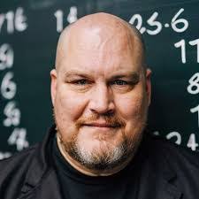 Tracy Cade's Instagram, Twitter & Facebook