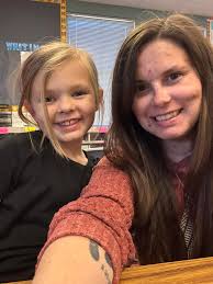 Hello everyone. Soo I strongly believe my daughter has adhd. However im not  looking for a diagnosis but tools or some one who can help with me with  some pointers