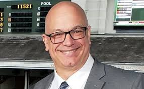 Southern Indiana music teacher wins $10,000 from Barry Manilow's Music  Project