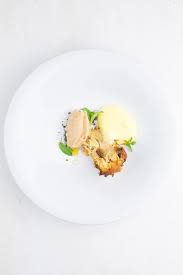 Bratapfel Sorbet Mit Kandiertem Ingwer Christstollen Tarte Und Sabayon Vom Weissen Gluhwein Highfoodality Festliches Essen Essen Gebratene Apfel