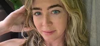 Grace Charis Stuns In Tiny Black Bikini During Tropical Getaway