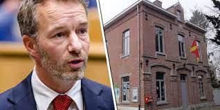 In 2019 stapte van haga uit de fractie van de vvd en werd onafhankelijk. Haarlemse Huurder Hoeft Huis Toch Nog Niet Uit Wybren Van Haga Krijgt Ongelijk Nh Nieuws