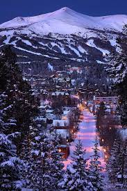 Pin By Maria Jose Sanchez Hernando On Oh The Places I Ve Been Pretty Places Beautiful Places Places To Travel Elmo standards, as there were many signs of people enjoying winter activities.