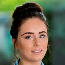 Isabelle Lynn's Instagram, Twitter & Facebook