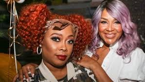 Da Brat's Wife Slams Reports That LisaRaye Learned About Rapper's Pregnancy  Online