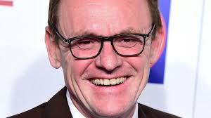 Channel 4 8 Out of 10 Cats fans 'tearing up' over 'legendary' Sean Lock  clips as they all say the same thing