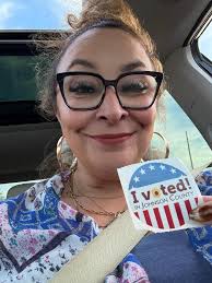 Posted @withregram • @donnaashworthwords Those 'early Christmas decorators'  are doing something clever you know. They are bringing in more light. They  are seizing the moment, the day, the feeling and multiplying it.