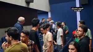احمدی‌نژاد بعد از مدت‌ها در سینما آفتابی شد