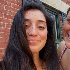 Anne Marie (@ammannella)