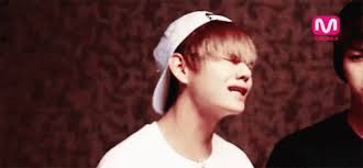 Txt member, beomgyu, recalled that one time bts v made him cried. Bts Tae Hyung Gif Bts Tae Hyung Crying Discover Share Gifs