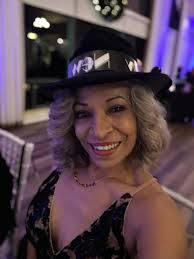 Happy New Years to Everyone!! I hope 2026 brings you abundance of love,  good health and prosperity. Cheers.🥂 🥂🥂🥂🎆🎆🎆🎆