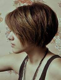 The key here is messy with that rolled out of bed look, so choppy layers work best. 40 Short Haircuts For Girls With Added Oomph