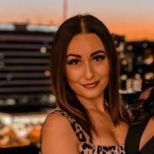 Gaye Mclean's Instagram, Twitter & Facebook