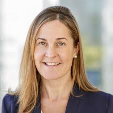 Cara Hubbard's Instagram, Twitter & Facebook