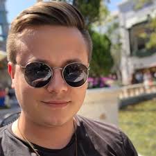 Thomas Coury (@tomcoury) • Threads, Say more