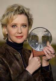 Kaszás attila az egykori csehszlovákiában, vágsellyén született, de gyermekkorát vágfarkasdon töltötte, ahol szülei a helyi iskolában tanítottak. Eniko Eszenyi Alchetron The Free Social Encyclopedia