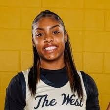 Nicole Clemmons's Instagram, Twitter & Facebook