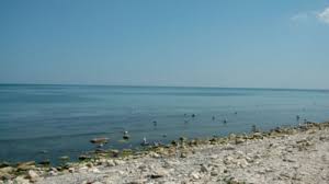 Cornul lunii noi spintecă marea neagră, în întuneric. Un Submarin Rus Extrem De Silentios A Patruns In Marea Neagra Mobile