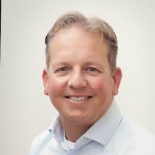 Es geht weiter- ich freue mich über meinen neuen Job als Private Bank  Global Communications Lead bei Deutsche Bank.