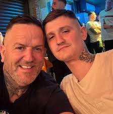 Great nights boxing tonight for the leagues, John Donnelly having his first  bout. Gary Lee and James dusting off the cobwebs.