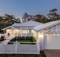 Love The Carport I Like The Fence Also But Could Be Convinced Otherwise If Required Hamptons House Facade House Queenslander House