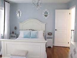 These paint colors will make a small room feel larger than life. Am Dolce Vita May 2010 Light Blue Bedroom Blue Bedroom Walls Small Guest Bedroom