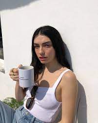 Ünlü oyuncu hazar ergüçlü, onur ünlü ile olan ilişkisi ile magazin gündeminden düşmüyor. Hazar Erguclu Turkishwomen