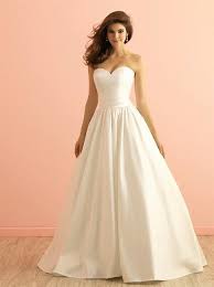 Strapless Silk Taffeta A Line Wedding Dress Featuring A Sweetheart Neckline Pockets In The F Ball Gowns Wedding Ball Gown Wedding Dress Romance Wedding Dress
