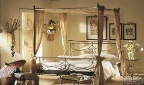 الحديد من أحلى أنواع الديكورات التي تعطي للحديقة مظهر ا رائع ا Home Decor Decor Furniture