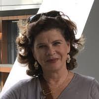 Leslie Bumgardner's Instagram, Twitter & Facebook