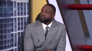 Former mavericks center shawn bradley has been paralyzed after biking accident🚨. 9vdxddzxr41ram