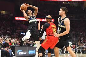 The hawks in game 2pic.twitter.com/qwuav2alrd. Giannis Antetokounmpo Absent Les Bucks Ecrasent Quand Meme Les Hawks Nba Basket Usa