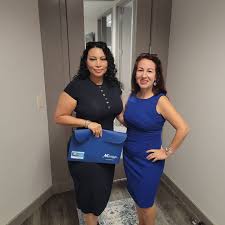 Thank you Roxana for trusting Texas Xpert Realty with the sell of your  home! Extremely happy that this closing will lead our client to her  beautiful new home!!!! #brokeradri #TexasXpertRealty #turealtor  #micasaenhouston