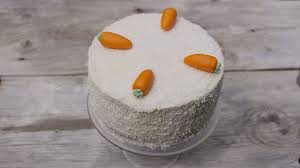 Den kuchen kannst du schon am vortag backen und dann frisch belegen. Karotten Kokos Torte Rueblitorte Deluxe Mrs Flury Gesunde Rezepte