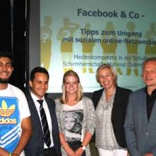 Preschoolers soak up language through song and. Sicher Durch Das Internet Mahmut Ozdemir Mdb