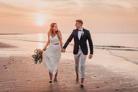 Die anlage ist so groß, dass sie sowohl erholung ermöglicht als einige gäste waren bereits so beeindruckt vom kölner südseefeeling, dass sie sogar ihre hochzeit am beach gefeiert haben. C A Beach Wedding In The Netherlands Jana Stening Hochzeitsfotograf Koln Bonn Elopement Wedding Photographer Destination Wedding