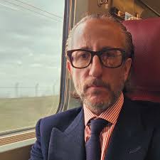 Enrique Rivero Lake (@enriverolake) • Instagram photos and videos