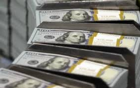 Remesas suben por mejores condiciones laborales de mexicanos en EU: BBVA