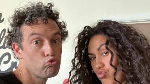 The Social Media Virgin: One Kiwi's crazy quest makes for engrossing TVNZ+  viewing