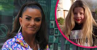 Lifestyle inside katie price and carl's woods' isle of wight getaway with children jett and bunny katie price, 43, and her fiancé carl woods, 32, have given a glimpse inside their family holiday. Katie Price Accused Of Exploiting Her Children As Fans Hit Out At Cruel Trolls