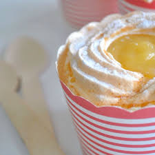 Brazo De Mercedes Cupcake Your Favorite Brazo De Mercedes Rolls Now Comes In Cups Fluffy Meringue Oozing With Custard Filling Brazo De Mercedes Cupcake Food